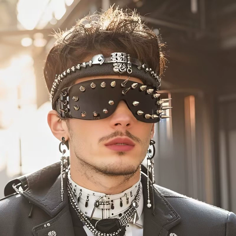 Hip-hop Punk Quirky Rivets Men - Quirky Street Fashion ulasan dan harga